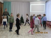 Логопедическое занятие с элементами алгоритмики "Снежные слова"