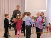 Логопедическое занятие с элементами алгоритмики "Снежные слова"